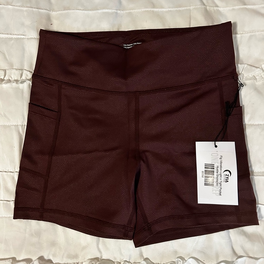 ZYIA Fig Vibration Light N Tight Shorts